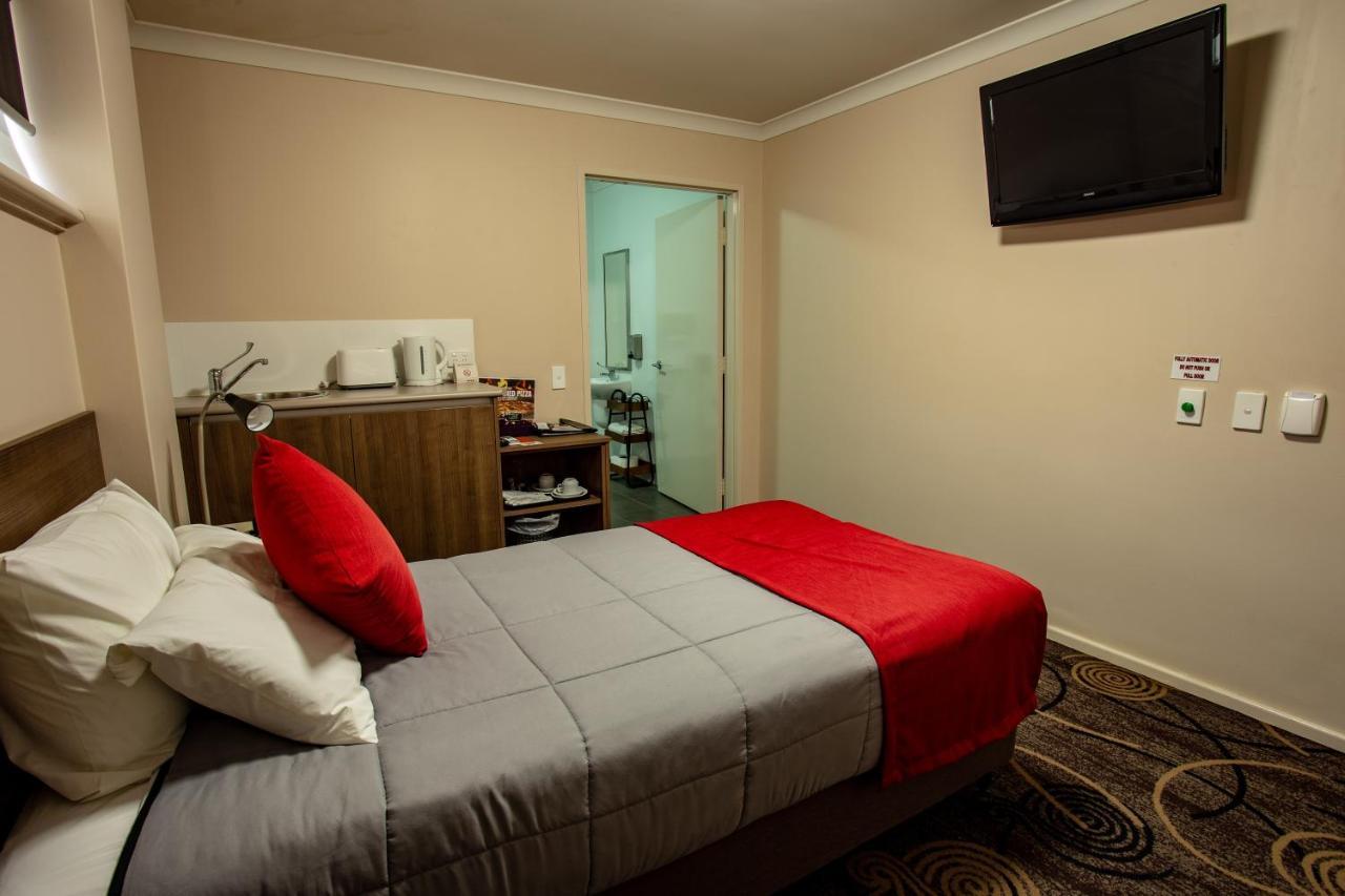 Quality Hotel Bayswater Perth Esterno foto